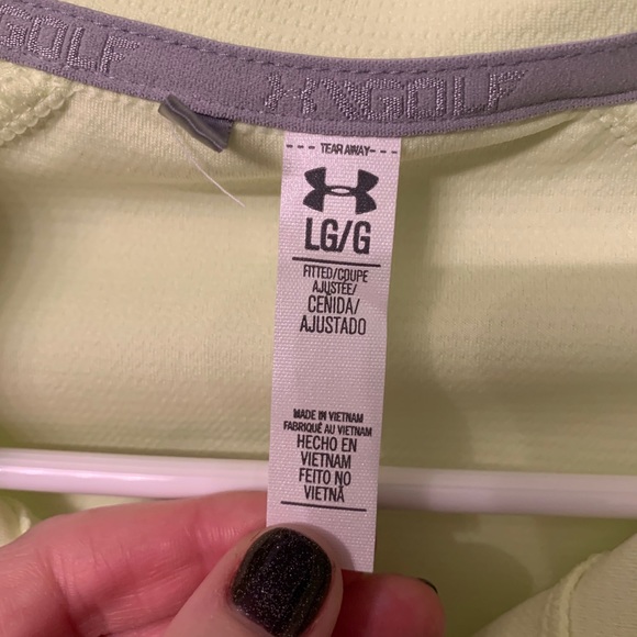 Women’s Under Armour quarter zip - Picture 3 of 3